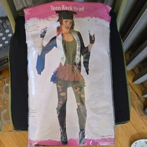Fun World Teen Rock Grad costume